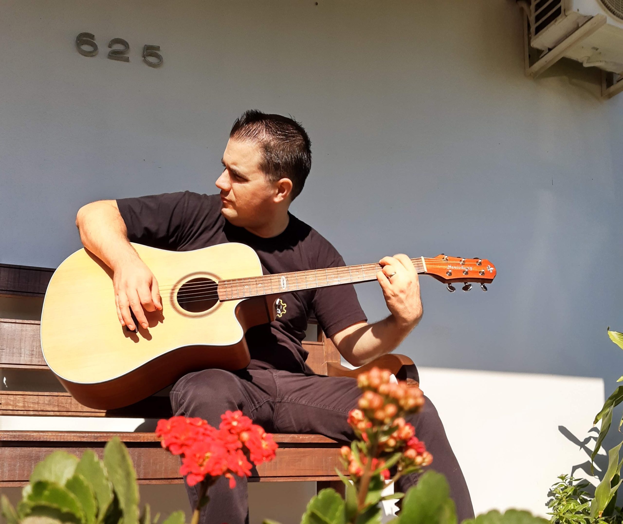 Taquarense Lucas Humberto lançará nova versão da música 'Aline', nesta sexta-feira (31)