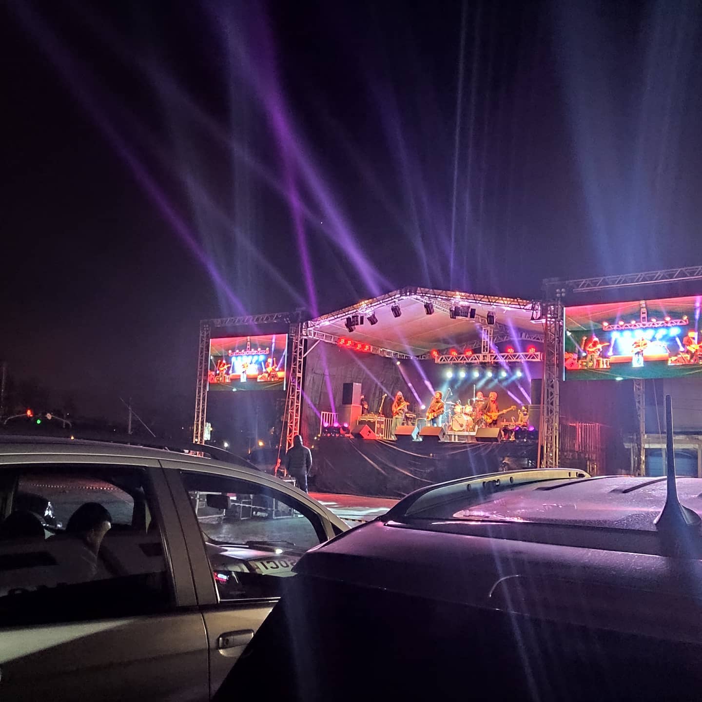 Primeira noite do Sesc Drive-In Show registra boa participação de público em Taquara