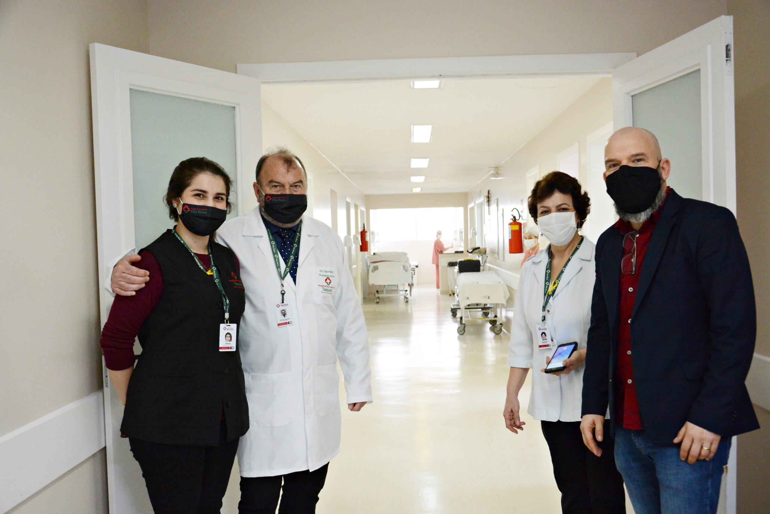 Titinho vistoria melhorias promovidas em setores do Hospital Bom Jesus de Taquara