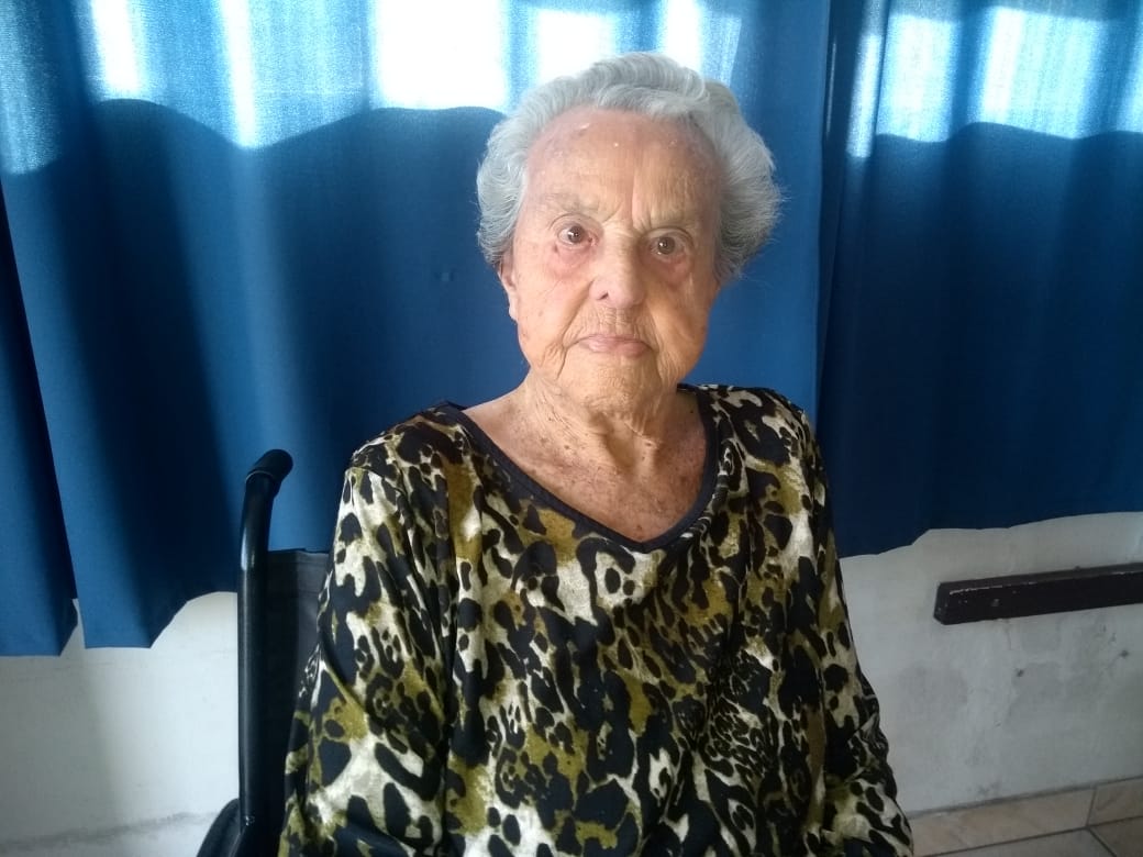 Dona Ercília Hennemann, do Jardim do Prado, completa 100 anos neste sábado (26)
