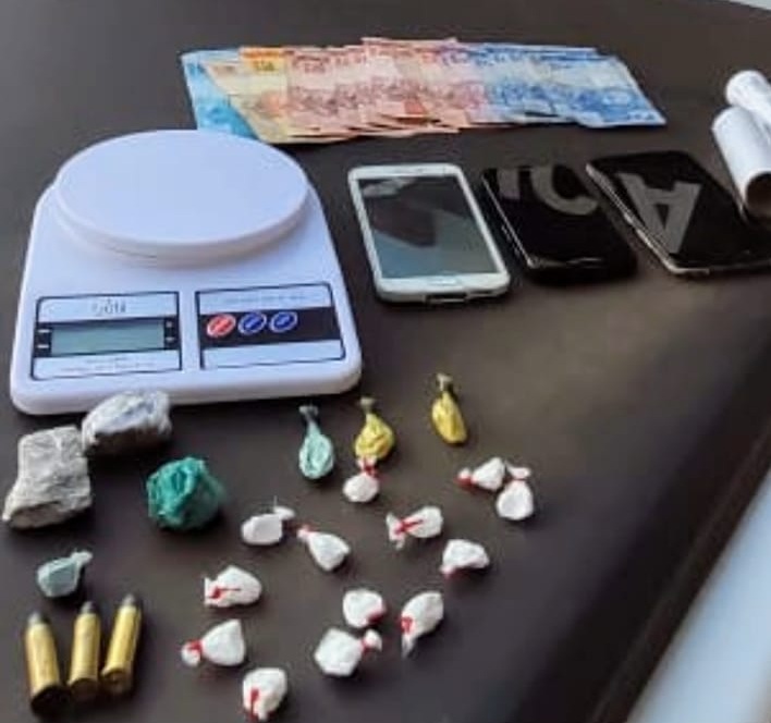 Mulher é presa com drogas e munições em Igrejinha
