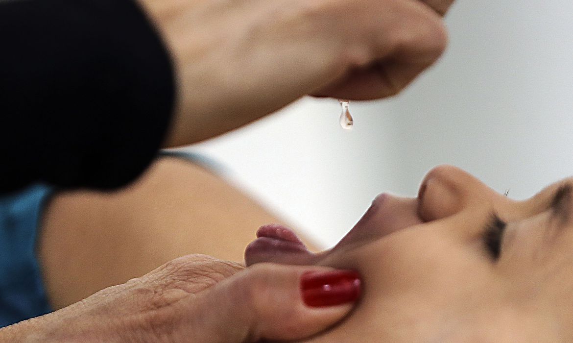 Campanha nacional de vacinação contra Poliomielite e Multivacinação de crianças e adolescentes tem início em Rolante