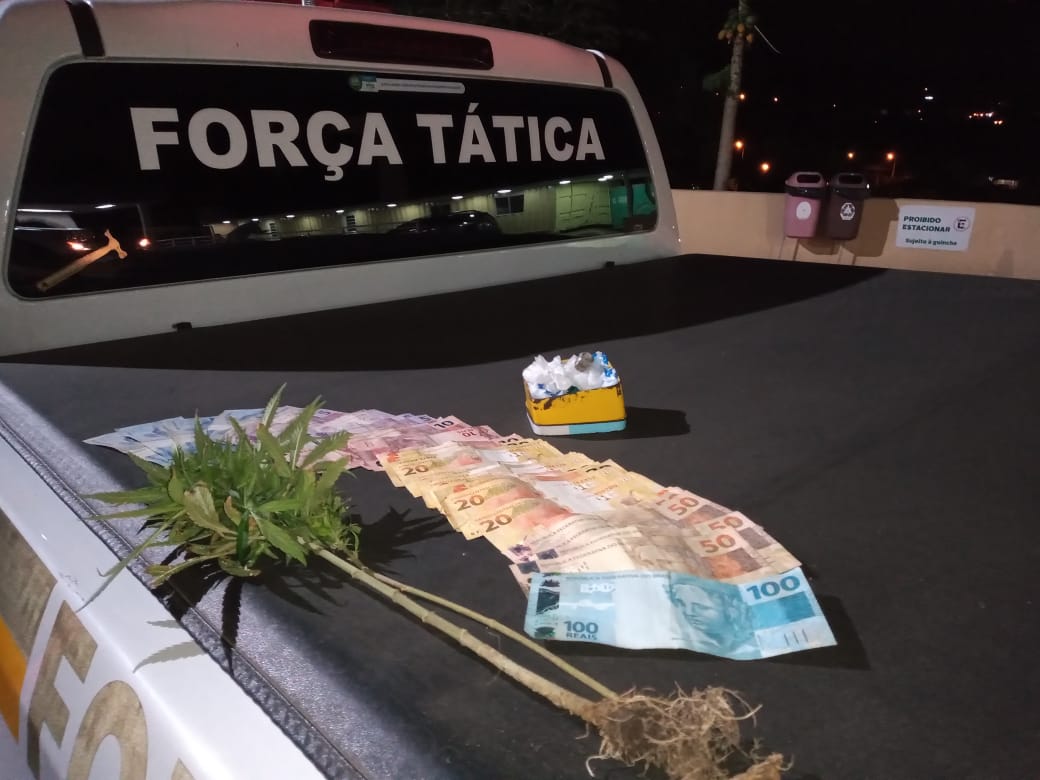 Homens são presos por tráfico de drogas em dois bairros de Igrejinha