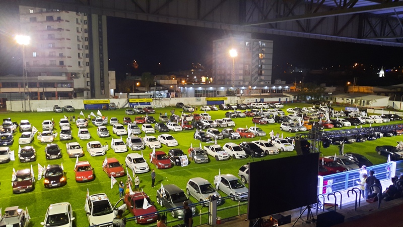 Drive-In marca lançamento da campanha de Guto Scherer e Chaco Matte em Igrejinha