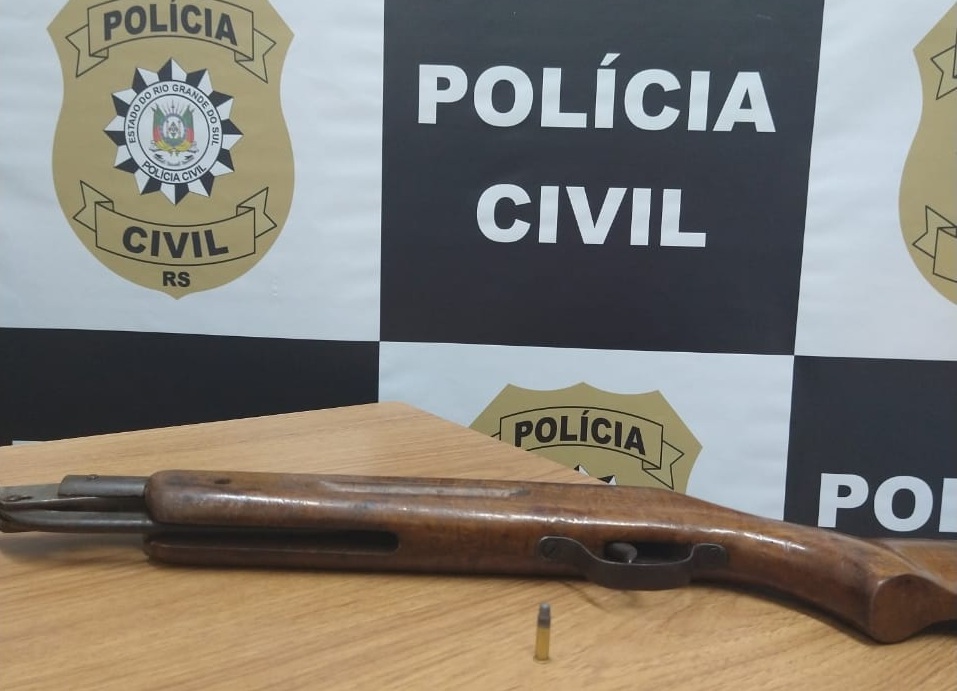 Polícia Civil cumpre mandado e prende indivíduo por posse irregular de arma em Taquara