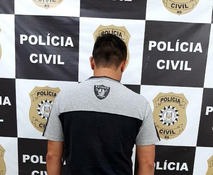 Polícia Civil cumpre mandado e prende homem por porte ilegal de arma de fogo em Igrejinha