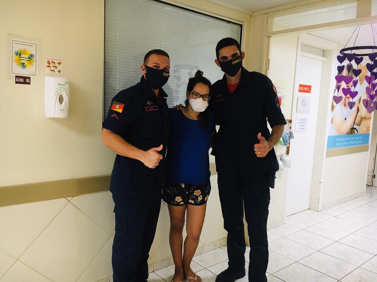 Bombeiros de Taquara auxiliam mulher em trabalho de parto