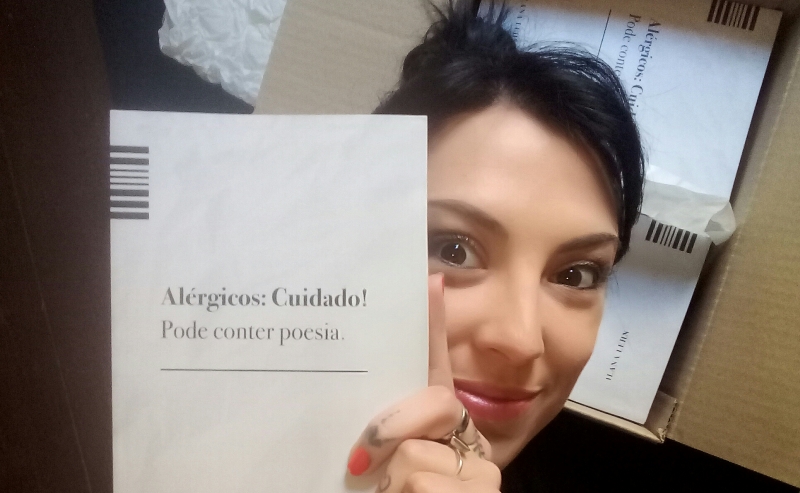 Ilana Lehn lança seu primeiro livro e alerta: “cuidado, pode conter poesia!”