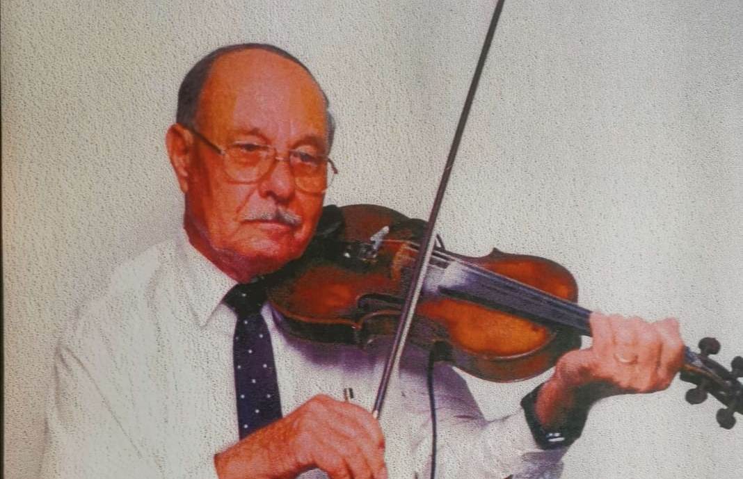 Morre o maestro Arlindo Gerhard, aos 99 anos