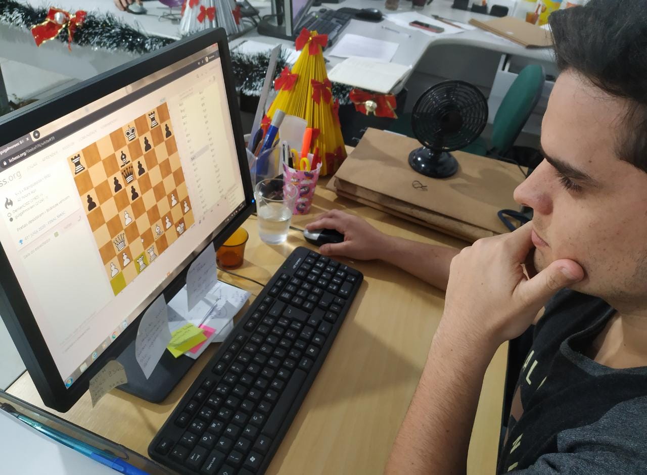 Acadêmico da Faccat é o campeão de xadrez dos Jogos Universitários Gaúchos