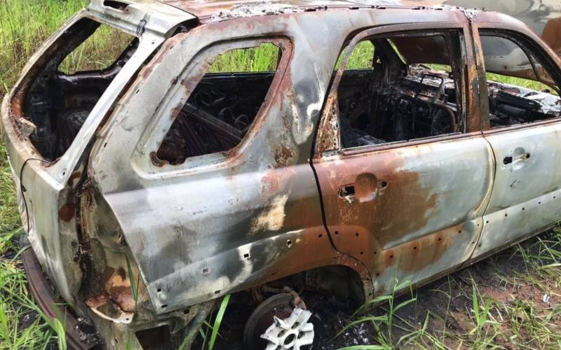Carro incendiado é localizado na ERS-239 em Parobé e corpo encontrado no interior pode ser de morador de Canela