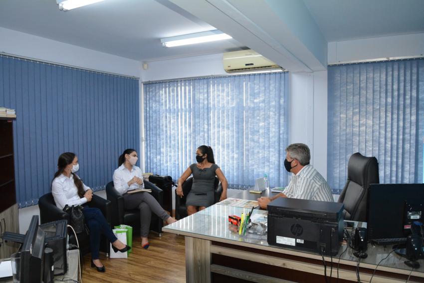 Sicredi apresenta projeto "Eu coopero com a economia local" à Câmara de Taquara