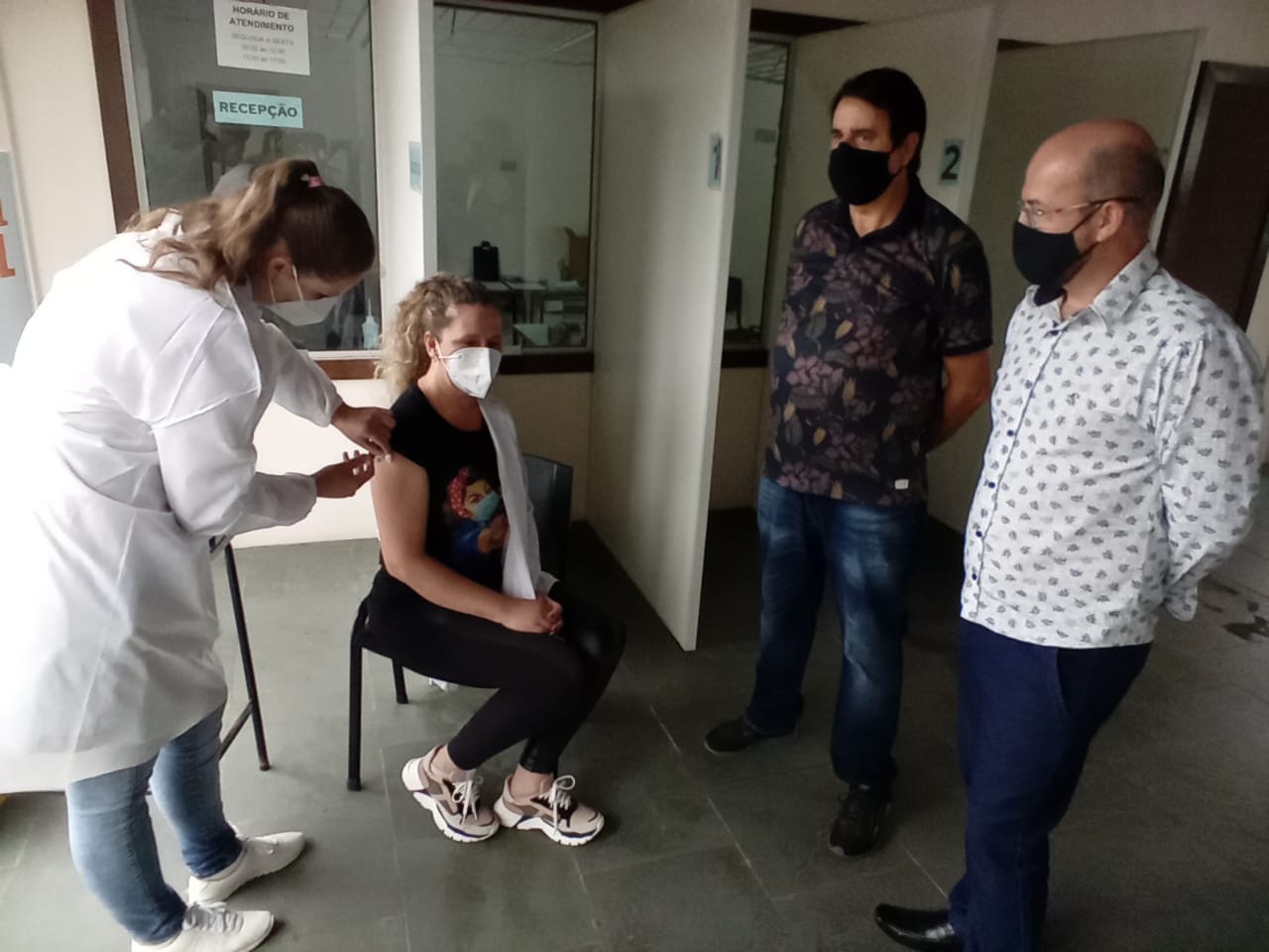 Rolante dá início a vacinação contra novo coronavírus