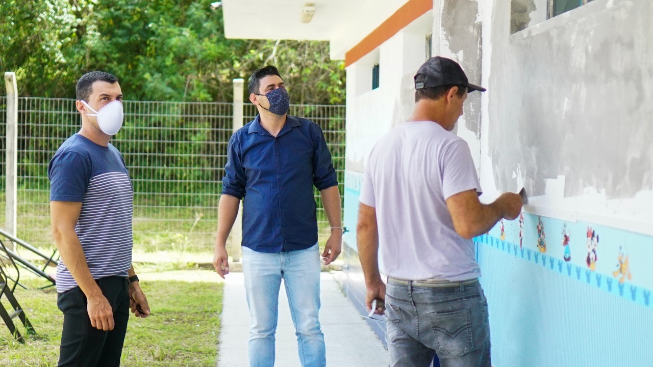 Secretaria Municipal de Educação e Desporto de Riozinho realiza reformas em escolas do município