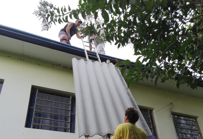 Prefeitura de Parobé reforma colégio atingido por forte chuva em Santa Cristina do Pinhal