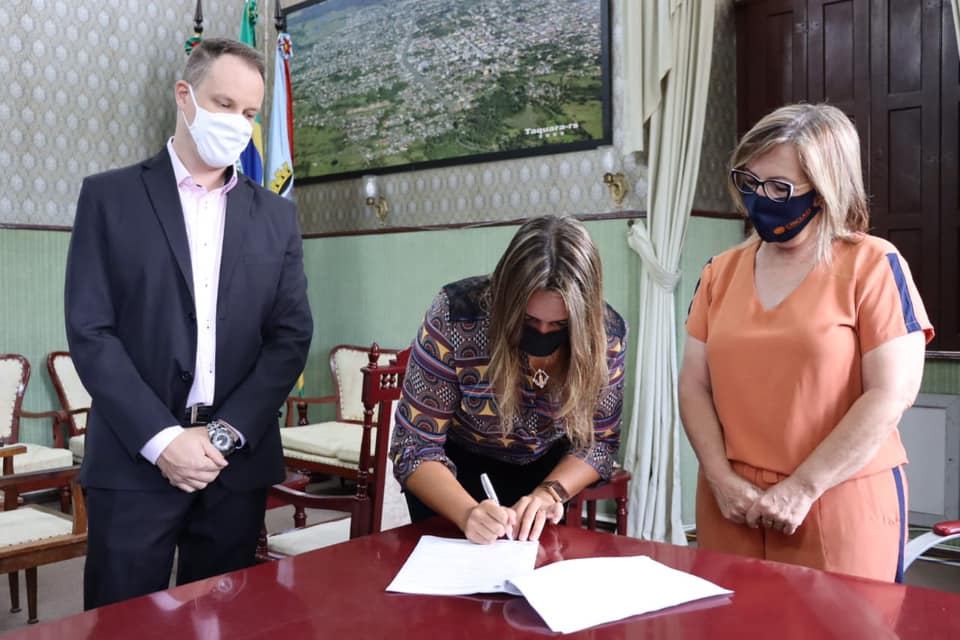 Taquara divulga edital para contratação de professores