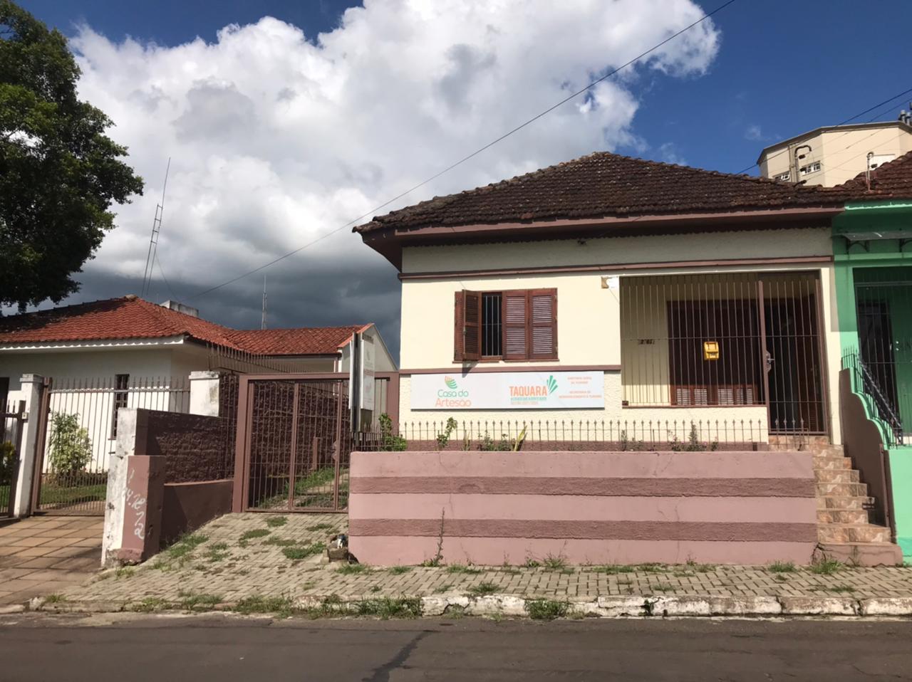 Taquara anuncia reformulação da Casa do Artesão; profissionais reclamam de "retirada às pressas"