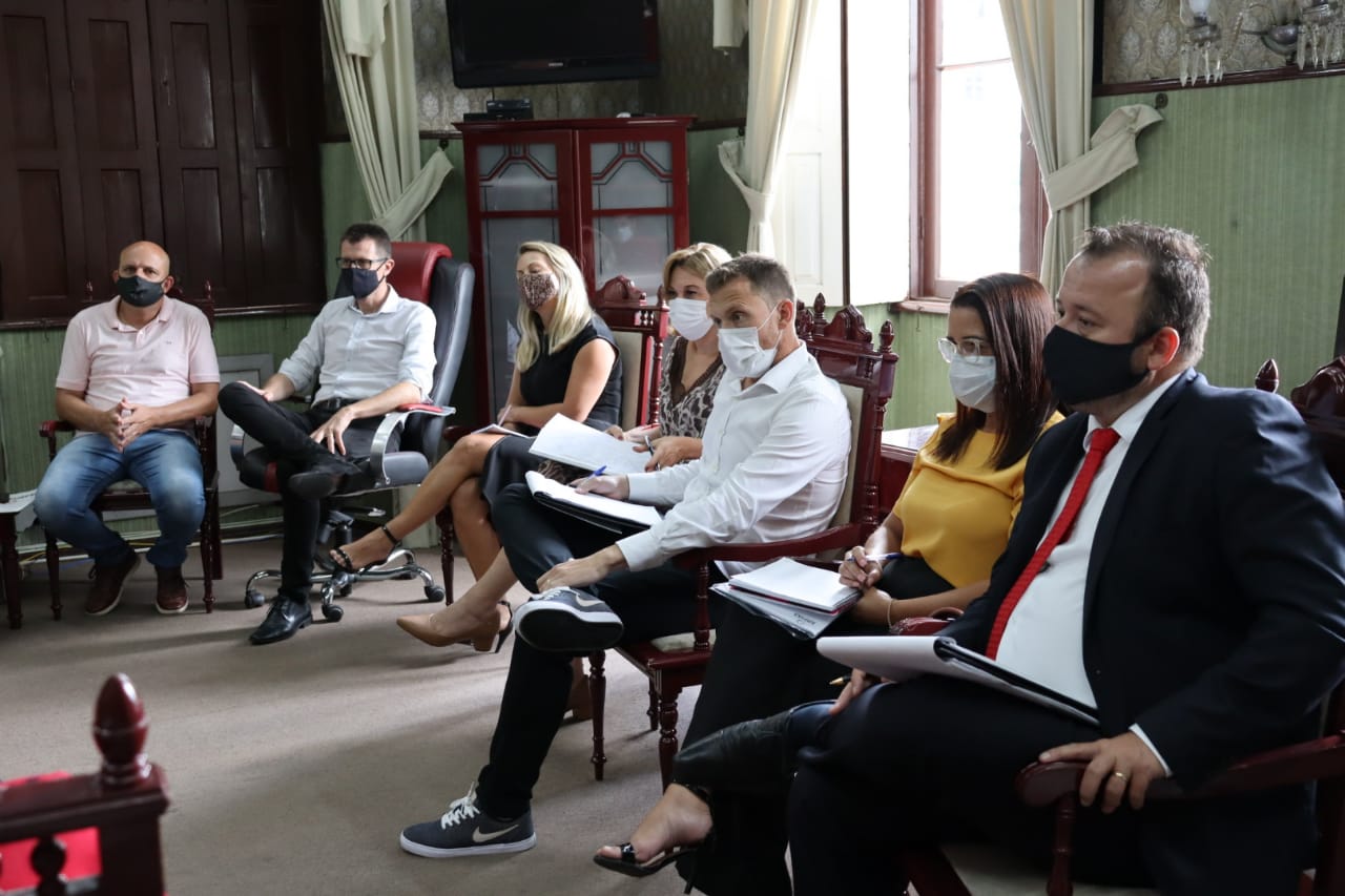 Após reunião, prefeitos da Ampara decidem por retorno da educação infantil a partir do dia 17 de fevereiro