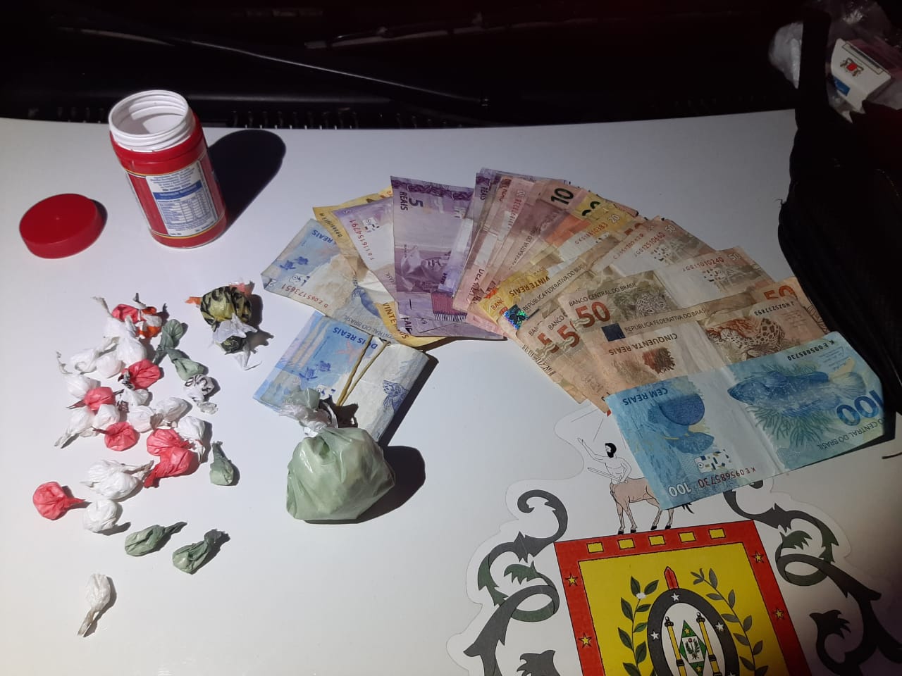 Brigada Militar efetua prisão por tráfico de drogas em Três Coroas