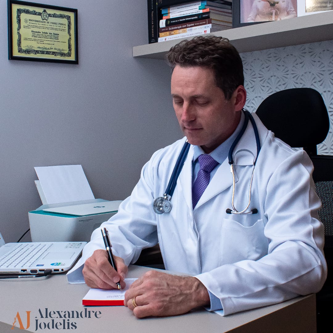 Covid-19, máscaras e vacinas, por Alexandre Jodelis