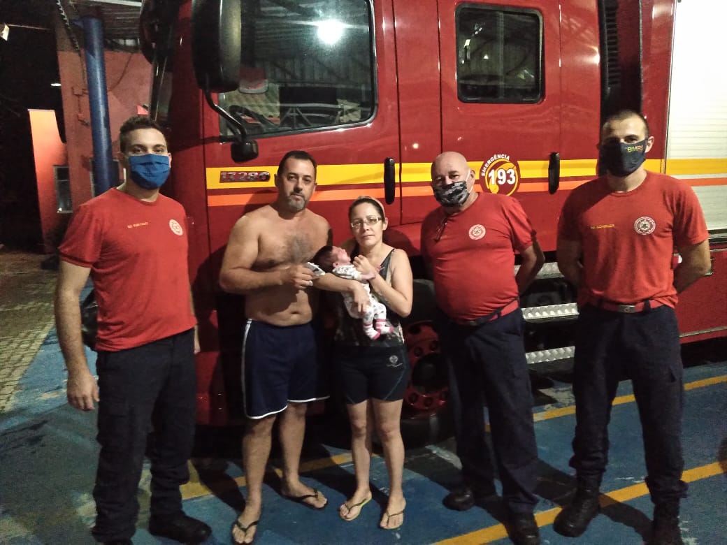 Bebê engasgado é salvo pelos bombeiros de Taquara