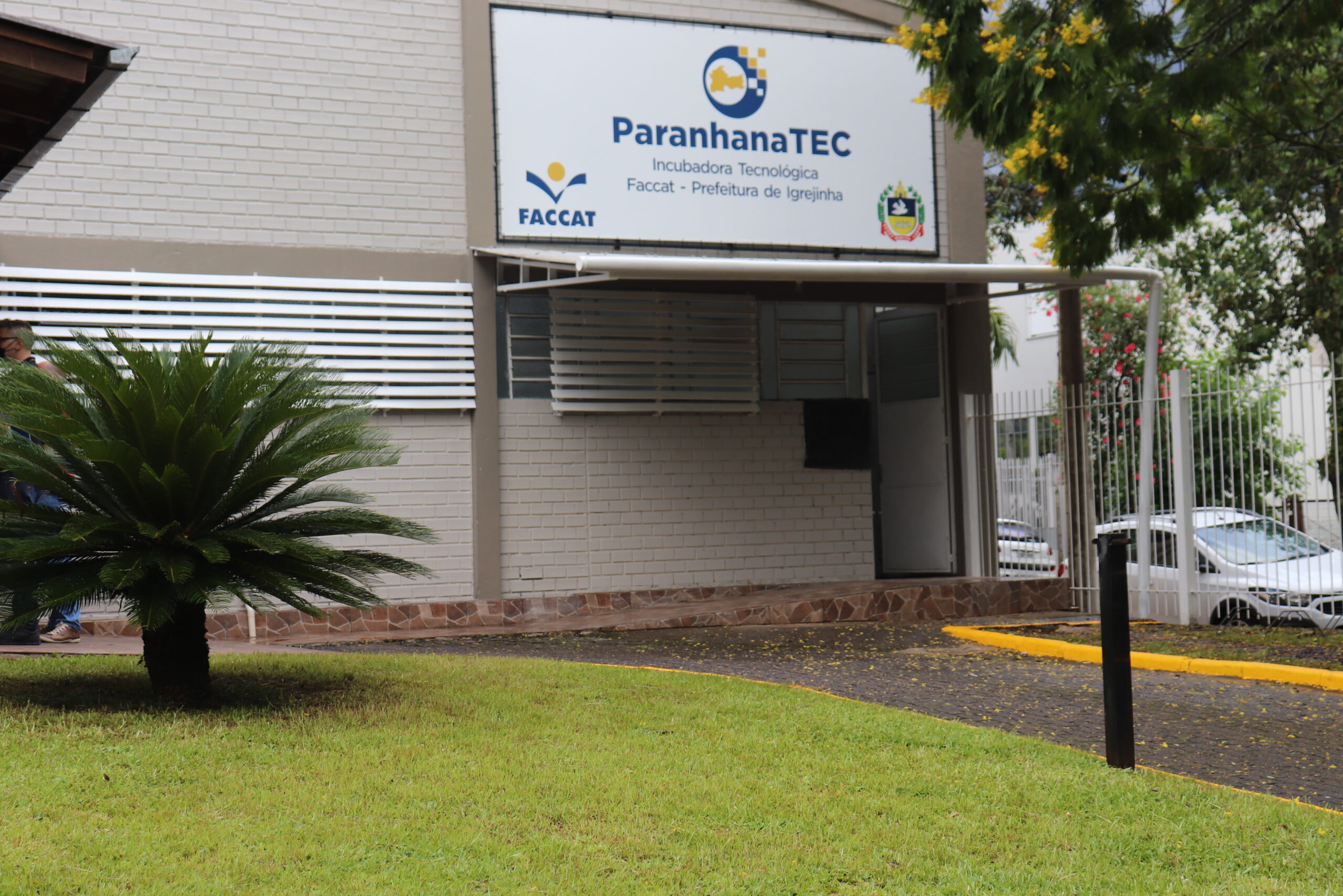 Incubadora ParanhanaTEC fomenta empreendedorismo no Vale do Paranhana