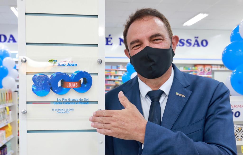 Farmácias São João atinge marca de 800 lojas