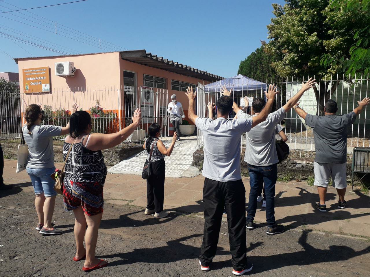 Igrejas realizam oração e louvor em homenagem às equipes e pacientes Covid-19 em Taquara e Parobé