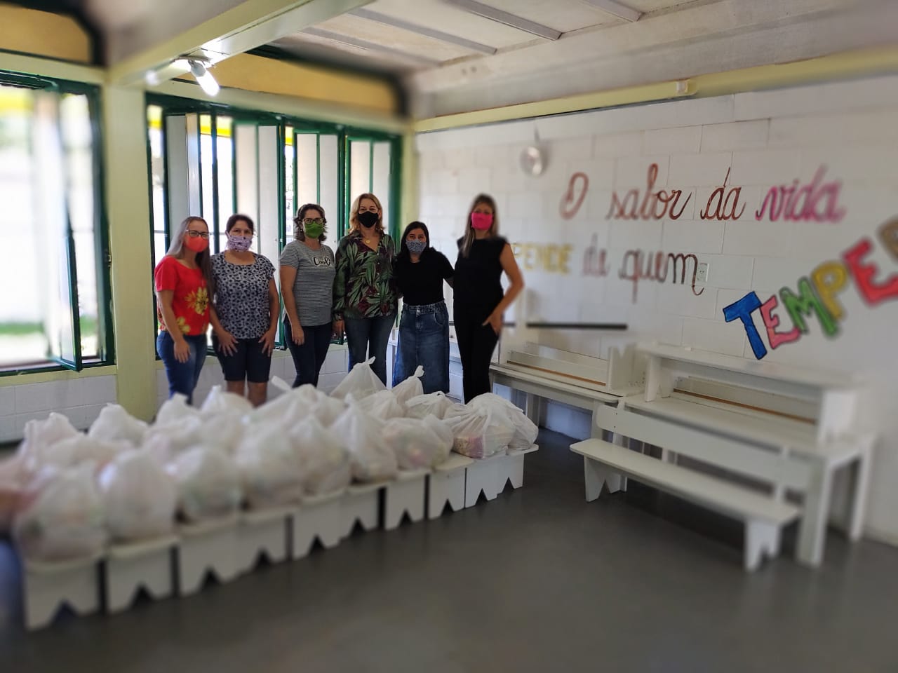 Prefeitura de Parobé distribui mais de dois mil kits alimentação para famílias de estudantes