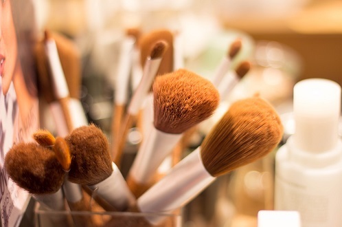 Senac Taquara promove live sobre maquiagem e beleza