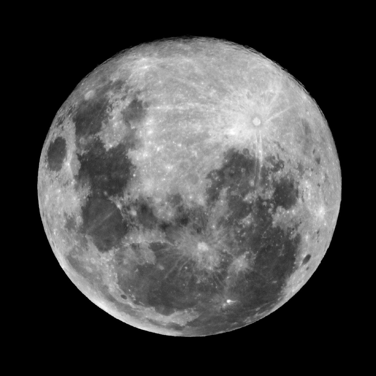 Câmeras de observatório em Taquara registram a Superlua; veja vídeo