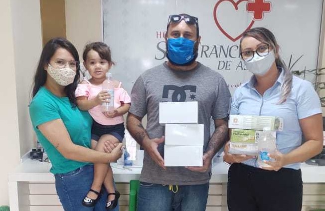 Menina completa dois anos e família pede como presente doações ao hospital de Parobé
