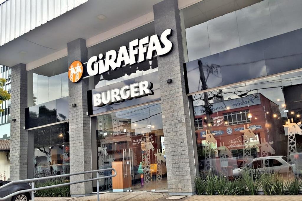 Giraffas Burger: a novidade no cardápio em Igrejinha