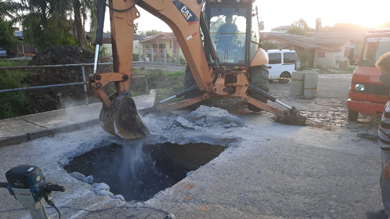 Ponte é interditada em bairro de Taquara