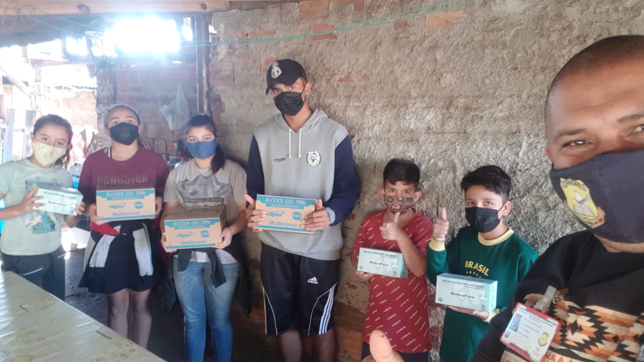 Projeto social realizado para crianças carentes do Morro da Cruz precisa de doações em Taquara