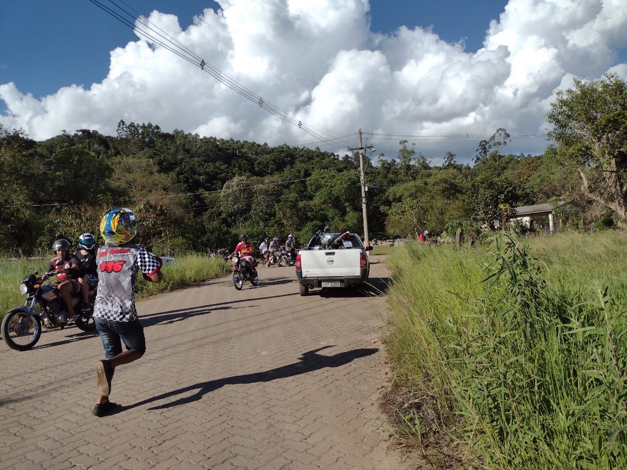 Fiscalização em Taquara flagra locais com aglomeração de pessoas durante o feriadão de Páscoa