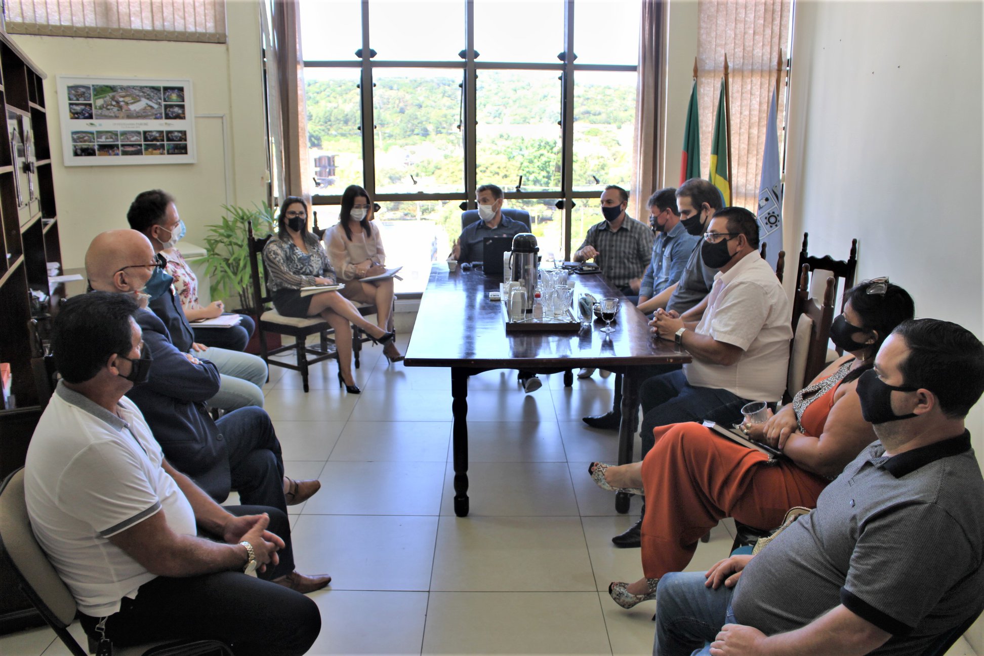 Vereadores e prefeito de Parobé se reúnem com diretoria do Hospital São Francisco de Assis