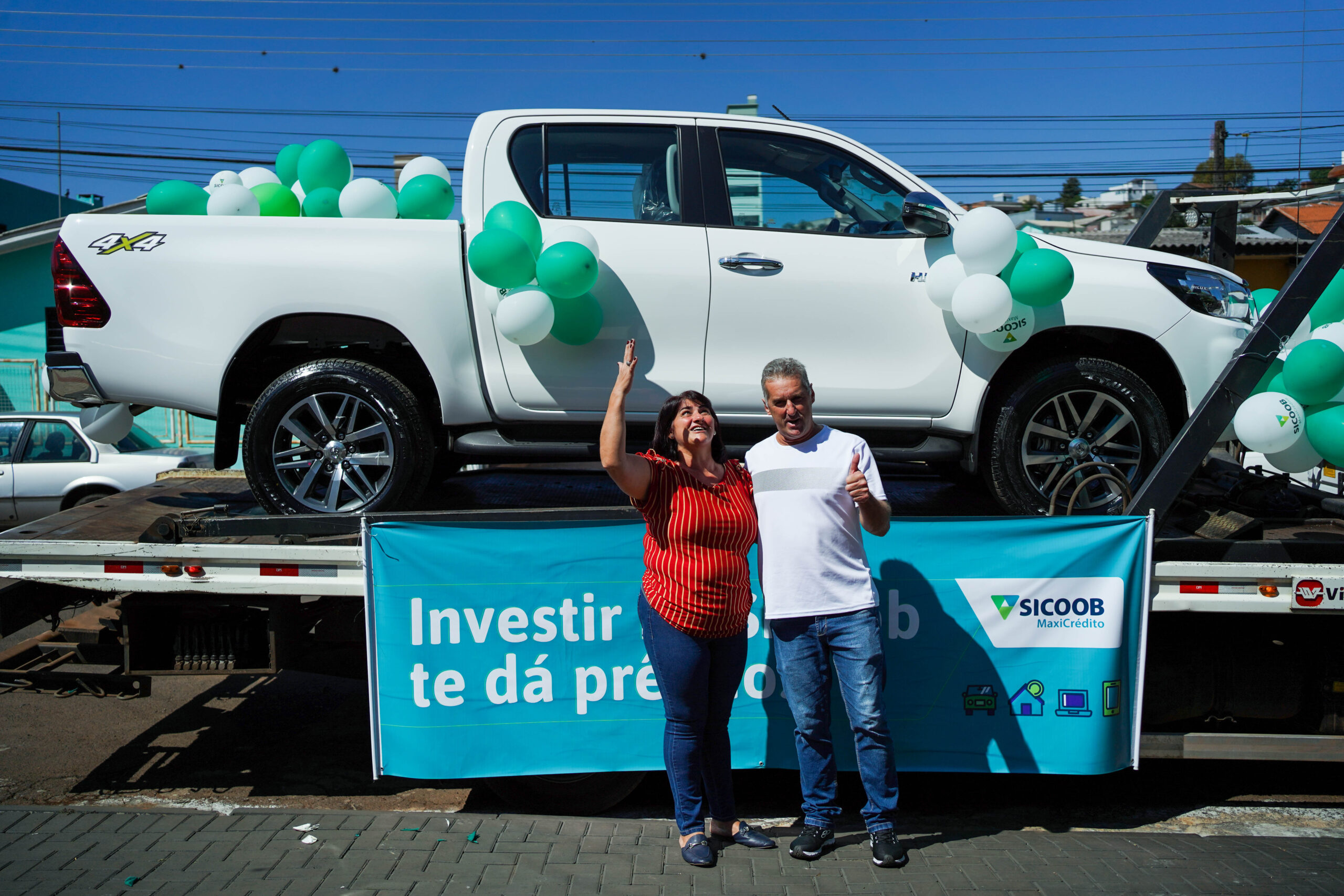 Associado ganha Hilux 0km em promoção de investimento do Sicoob MaxiCrédito