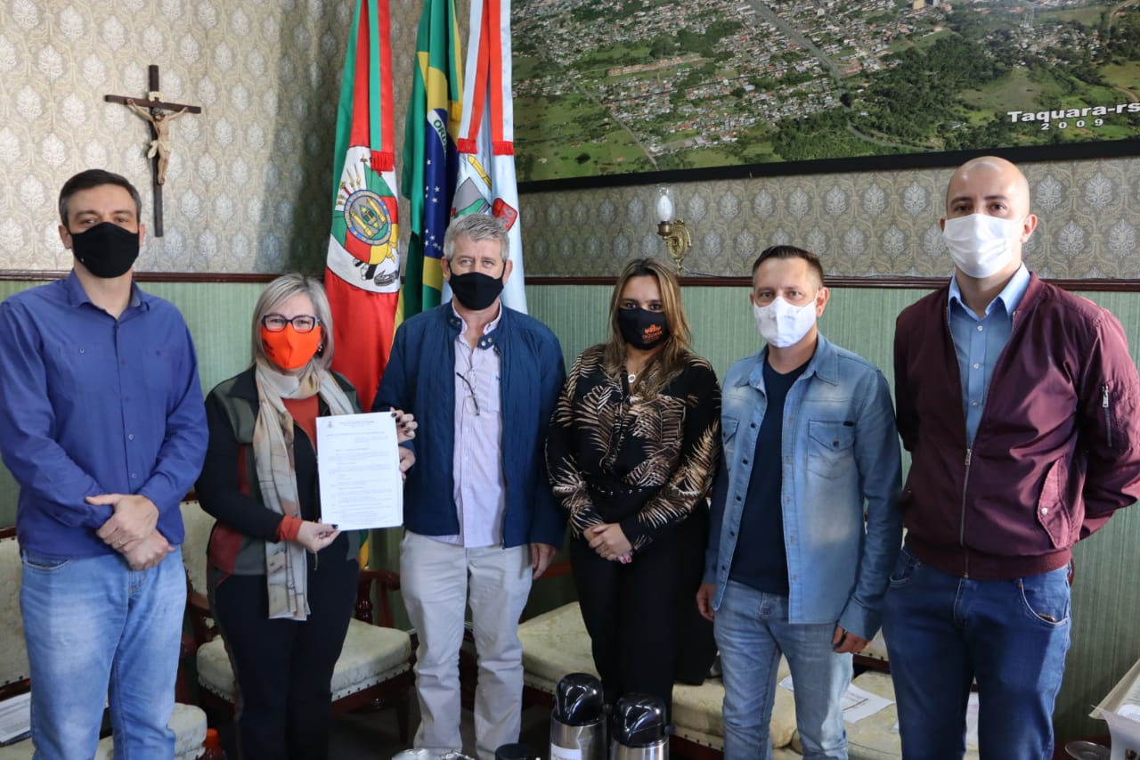 Lei permite repasse de recursos a escolas municipais de Taquara para autogestão