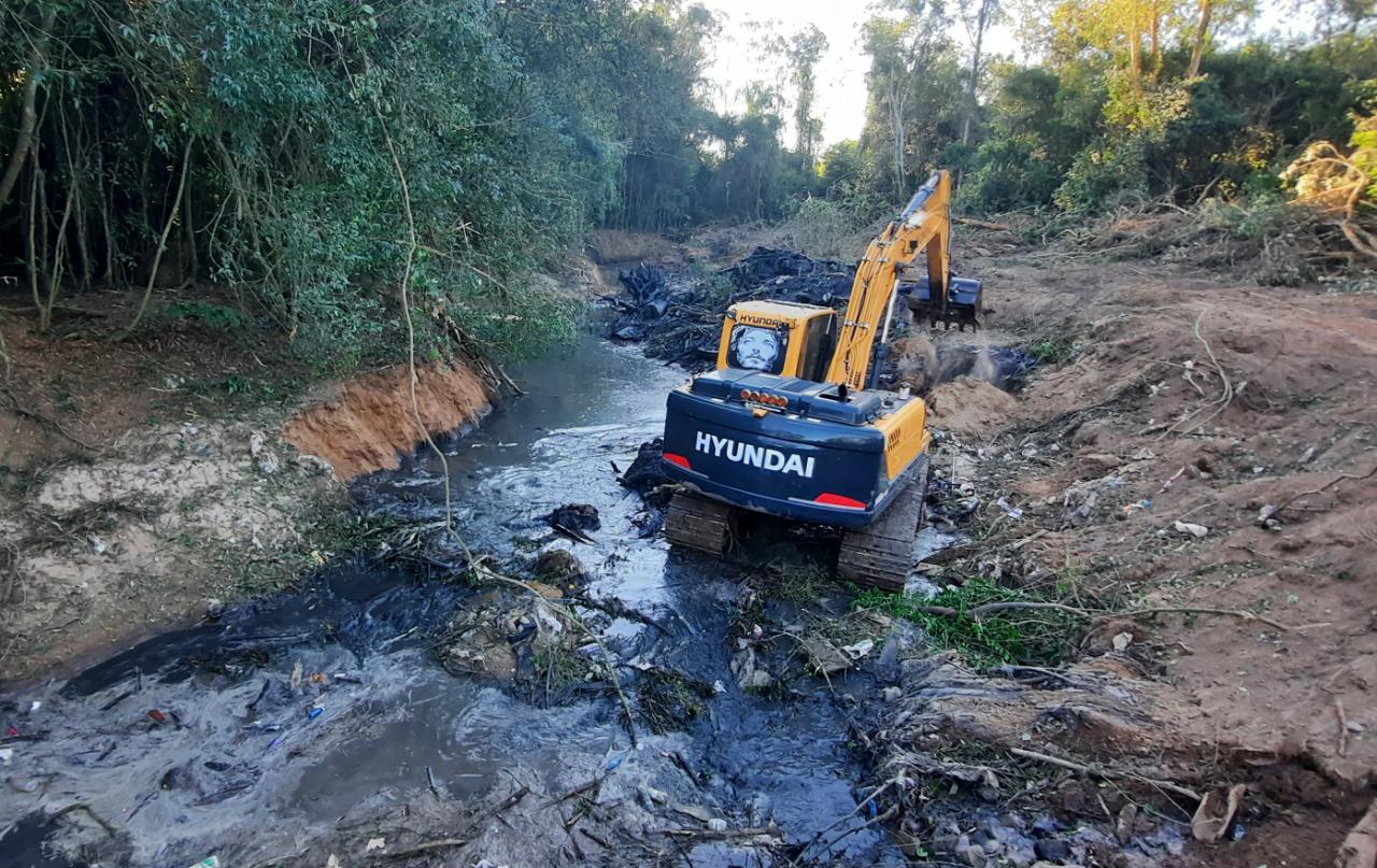 Prefeitura de Taquara informa que desassoreamento do Arroio Sonda finaliza nesta semana