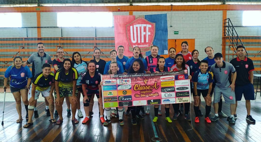 União Taquarense de Futsal Feminino busca patrocinadores para ofertar bolsas a estudantes da rede municipal de Taquara