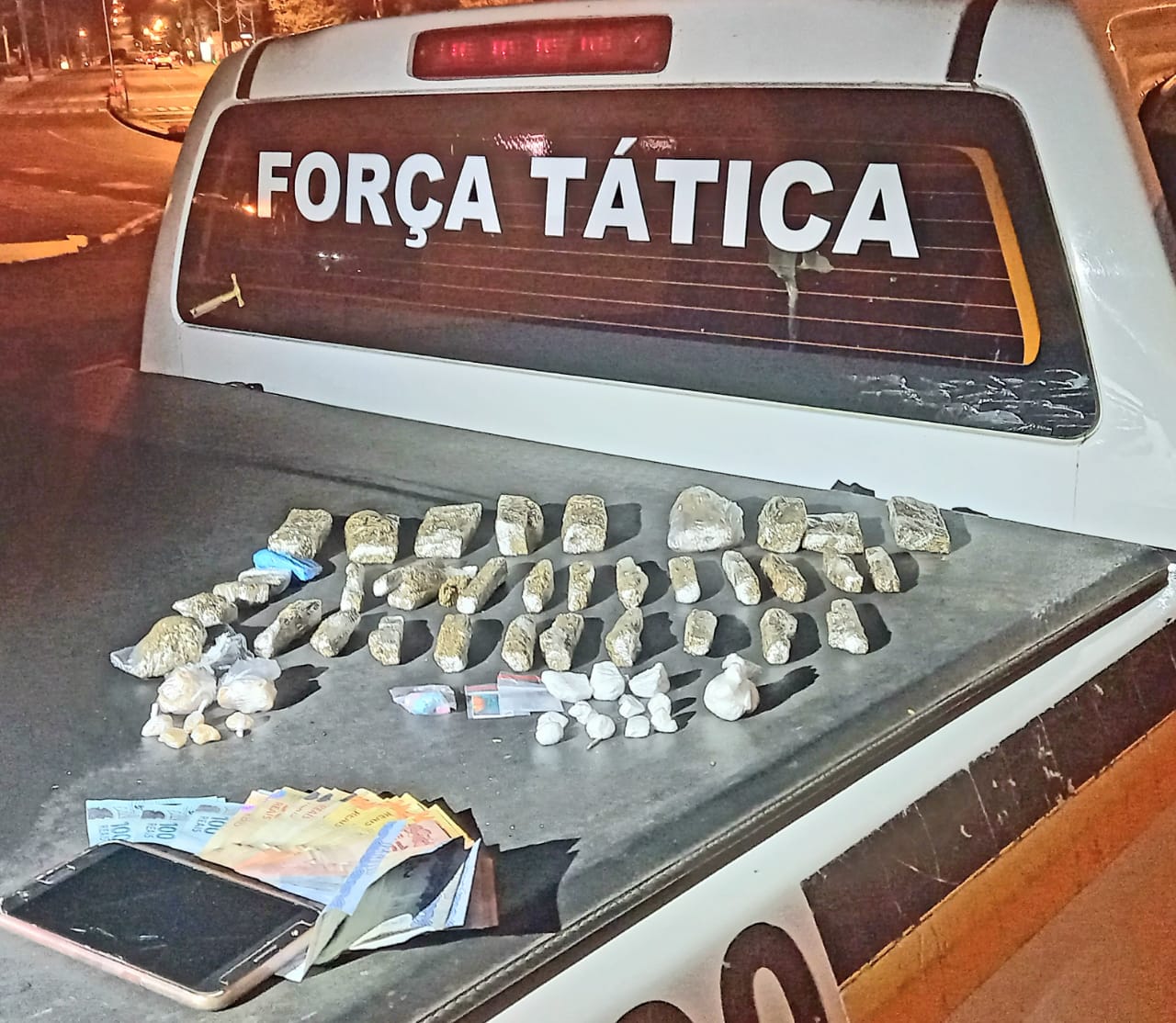 Mulher de 18 anos, natural de Taquara, é presa com drogas em Gramado