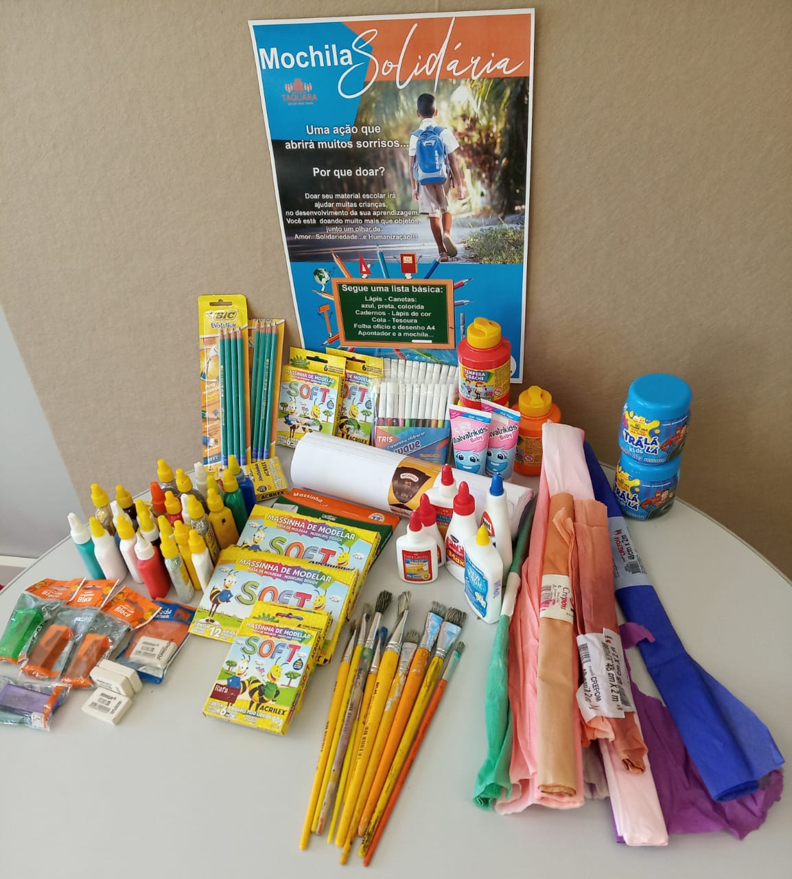 Campanha de arrecadação de material escolar para alunos da rede municipal é realizada em Taquara