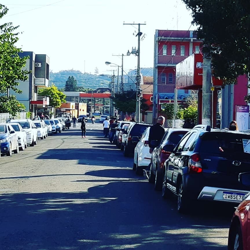 Carreata na região pede mais vacinas e protesta contra governo Bolsonaro