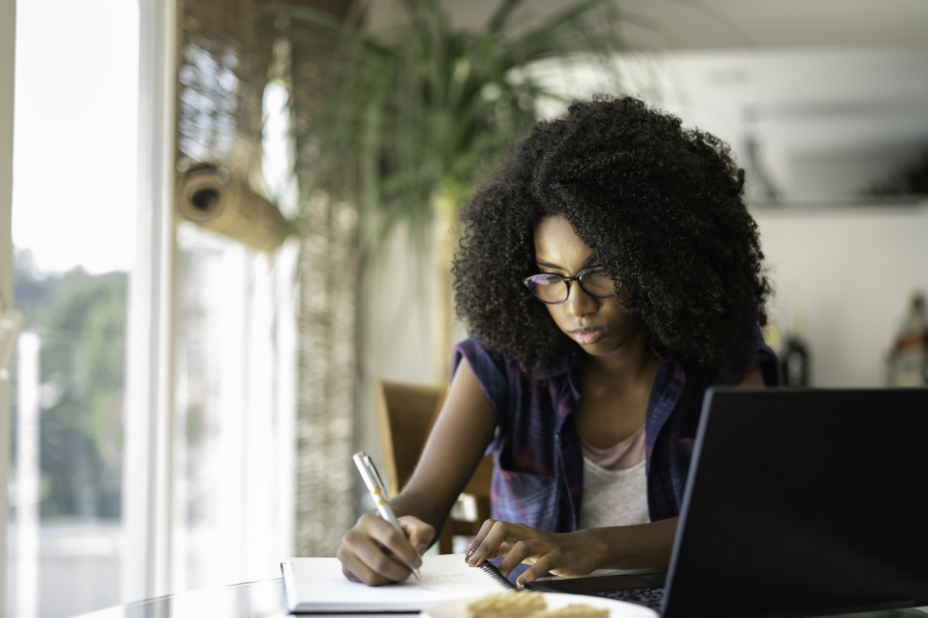 Senac Taquara oferece oportunidades de capacitação sem sair de casa