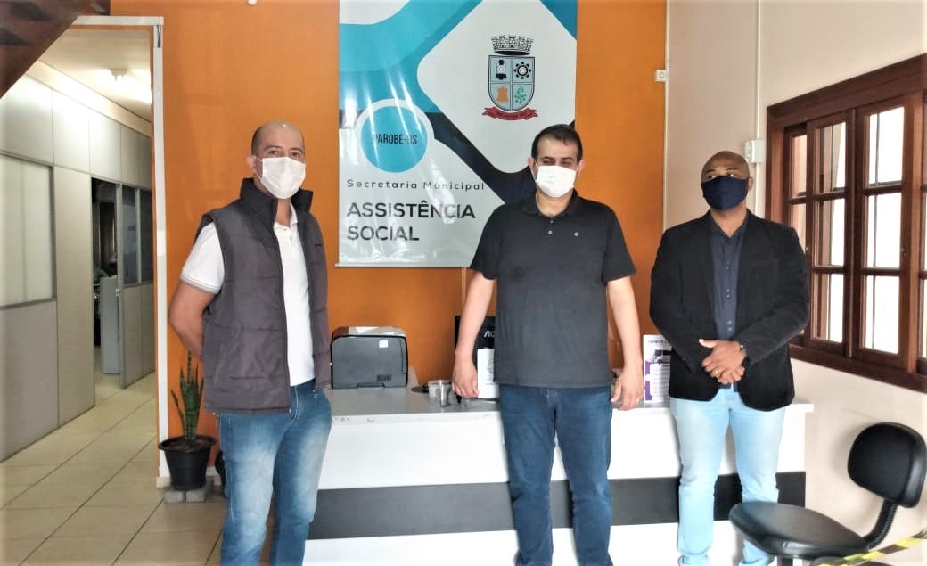 Vice-prefeito de Parobé recebe visita de vereadores de Taquara