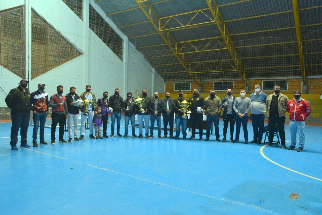 Copa Solidária arrecada mais de 1,5 tonelada de alimentos para ajudar famílias carentes de Parobé