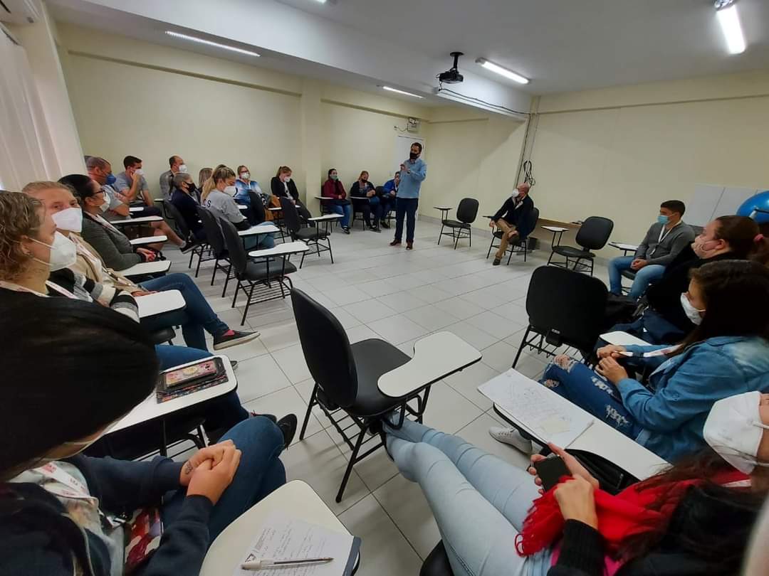 Prefeito de Rolante participa de reunião com agentes municipais de saúde