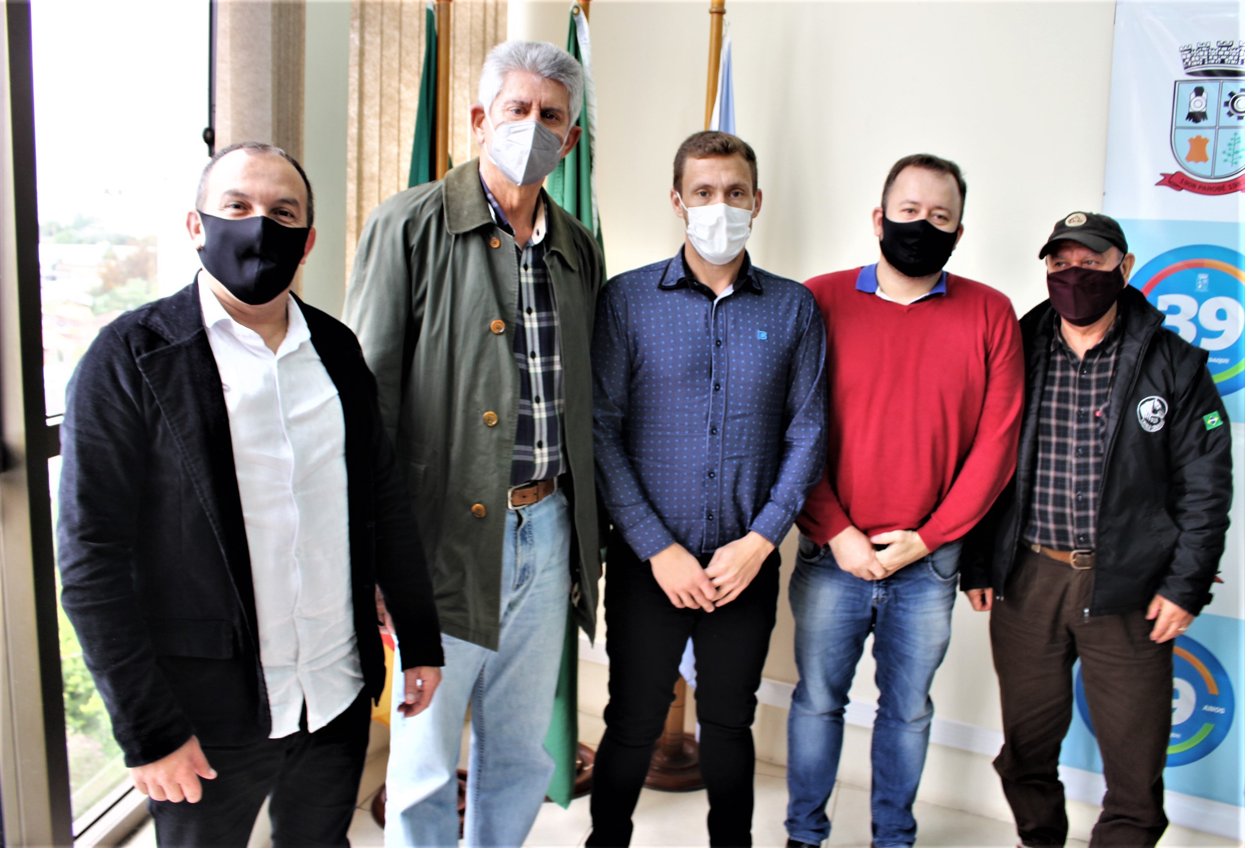 Deputado federal Afonso Motta realiza visita em Parobé