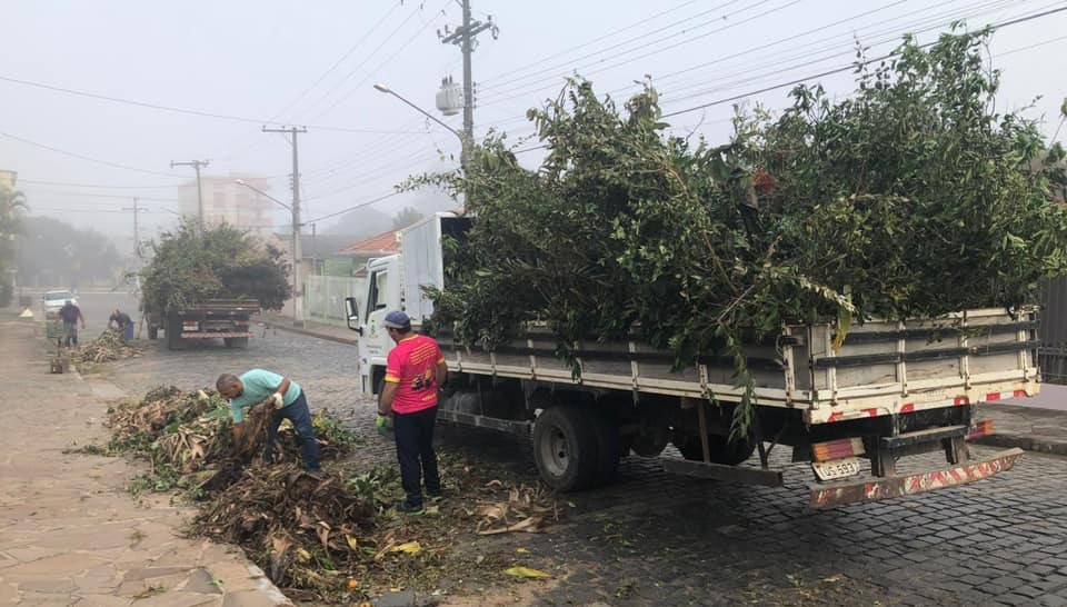 Taquara: recolhimento de podas está sendo realizada no bairro Petrópolis